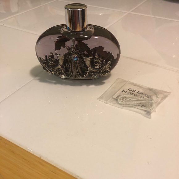 “Beautiful” Gnome/Wizard Oil Lamp - Picture 2 of 5